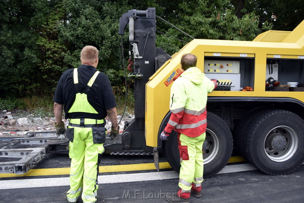 Schwerer VU A 3 Rich Oberhausen Hoehe AK Leverkusen P454.JPG - Miklos Laubert